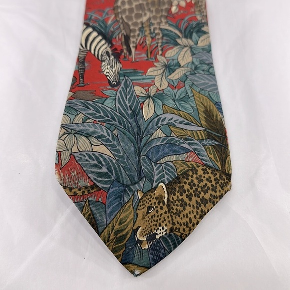 Lands’ End - African Safari Animals Red Multicolored Silk Mens Necktie ⭐️ EUC - Picture 2 of 5